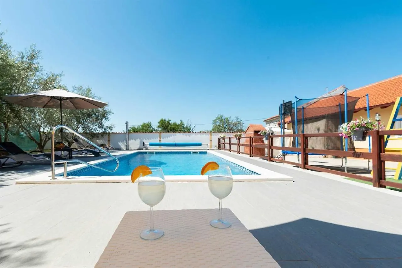 Holiday House Vesna With Pool Suhovare Holiday home