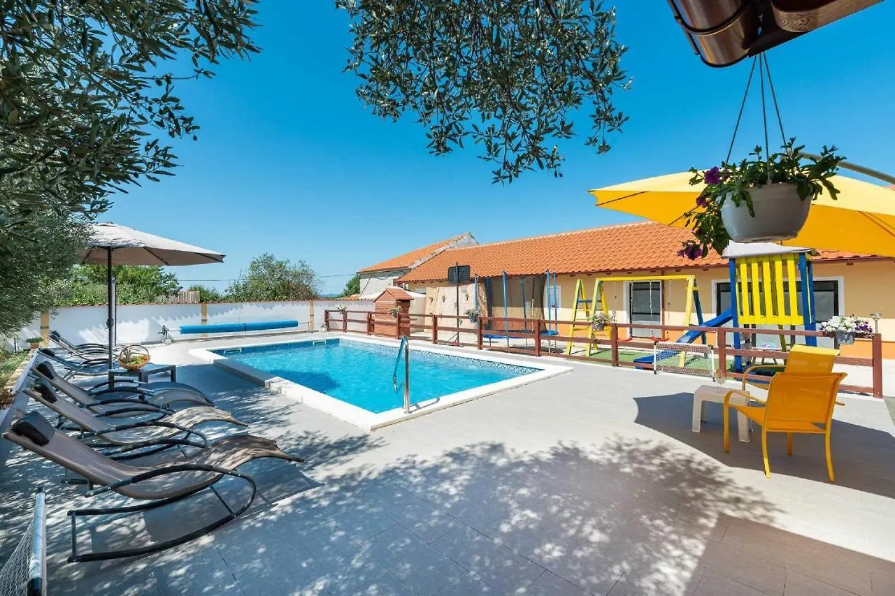Holiday House Vesna With Pool Suhovare